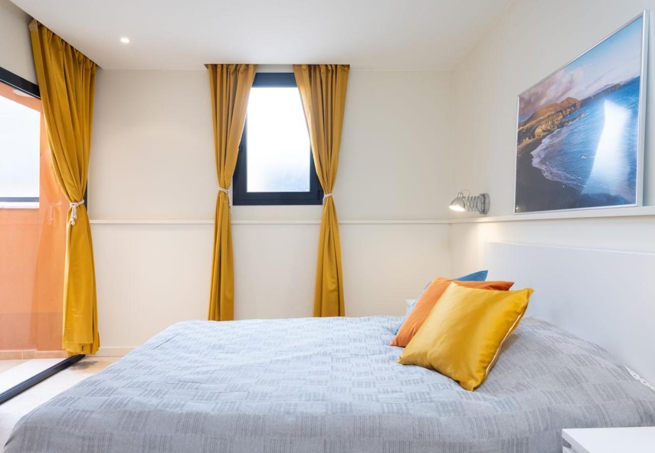 Sunny Castillo Apartment Коста де Антигуа Екстериор снимка