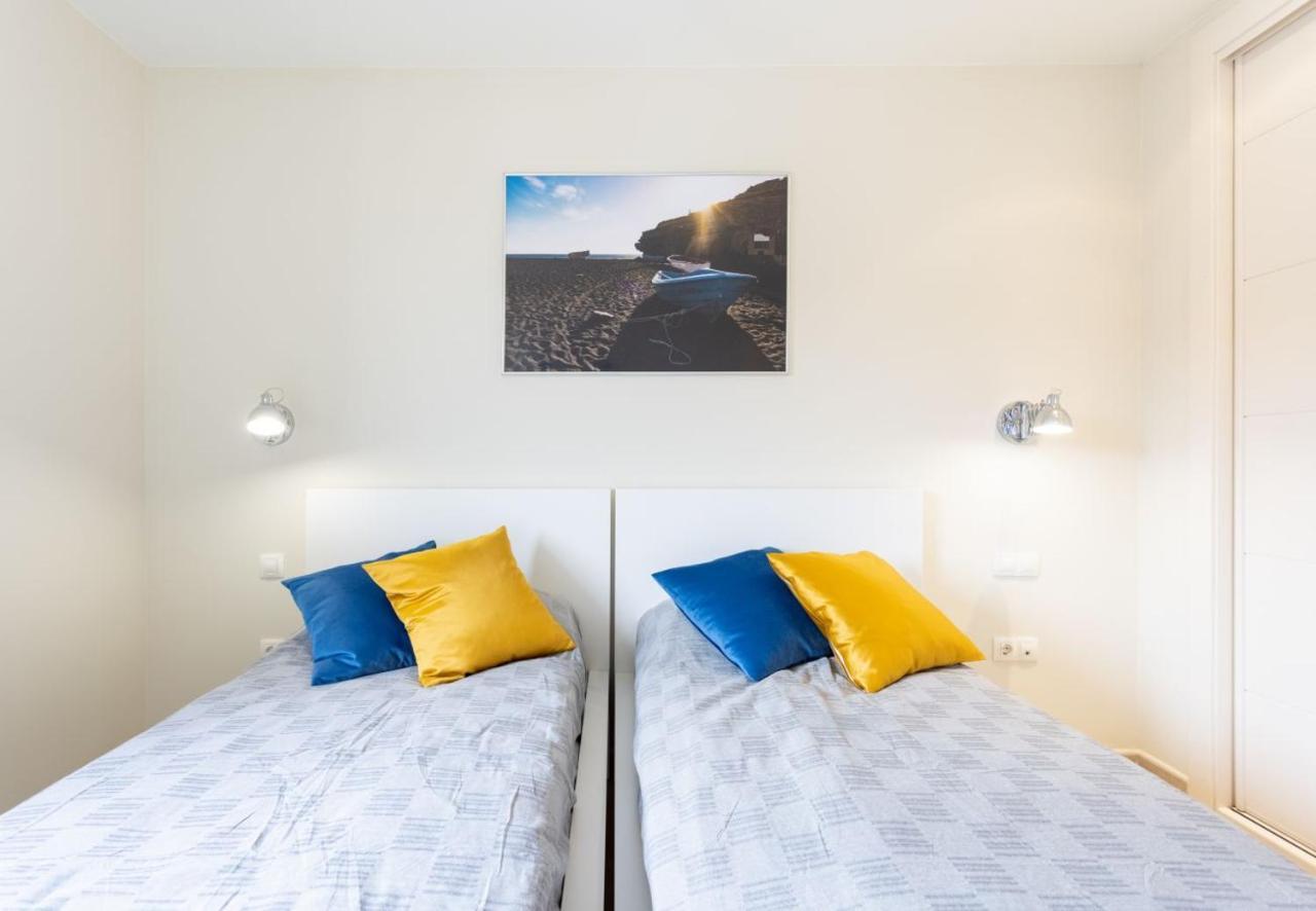 Sunny Castillo Apartment Коста де Антигуа Екстериор снимка