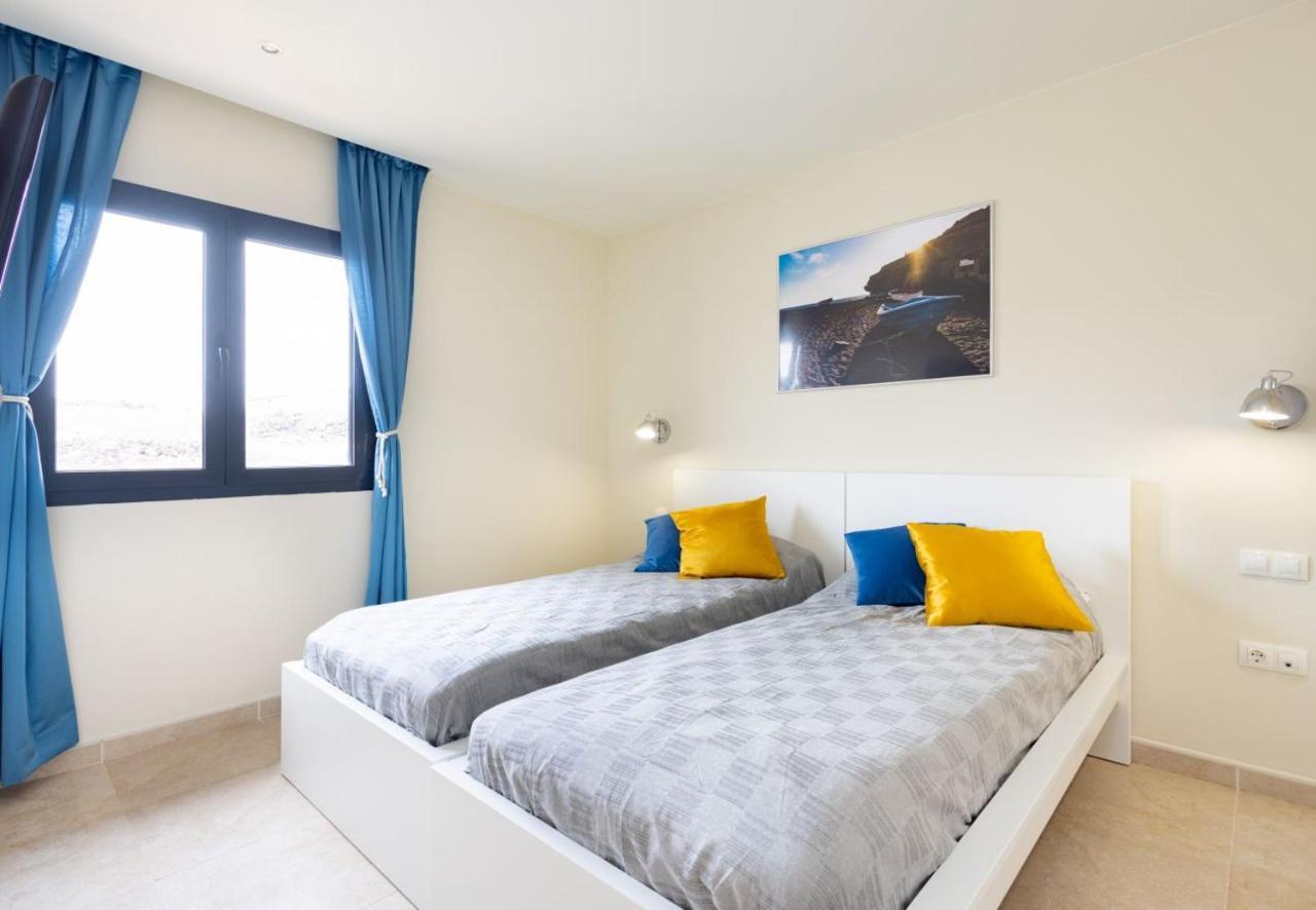 Sunny Castillo Apartment Коста де Антигуа Екстериор снимка