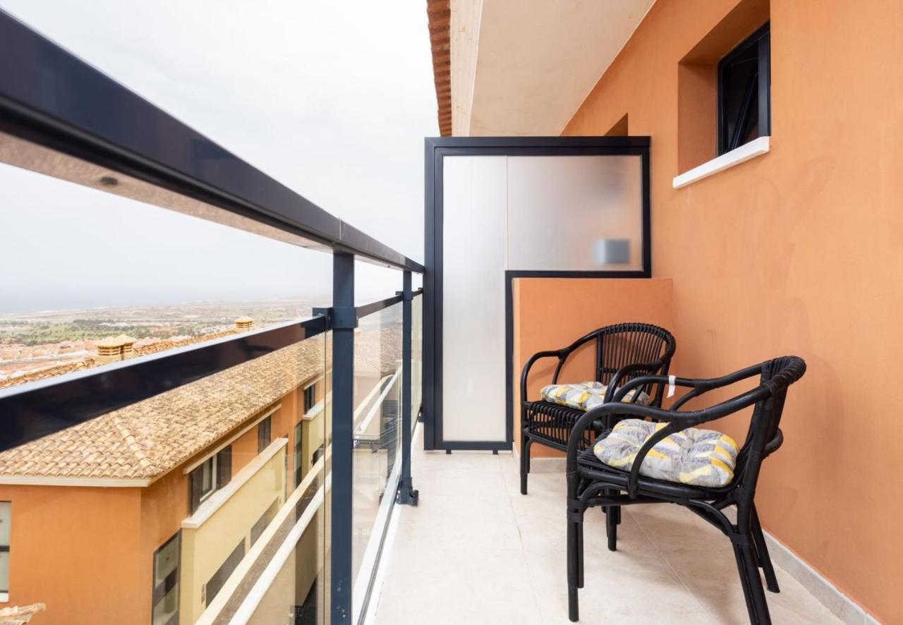 Sunny Castillo Apartment Коста де Антигуа Екстериор снимка