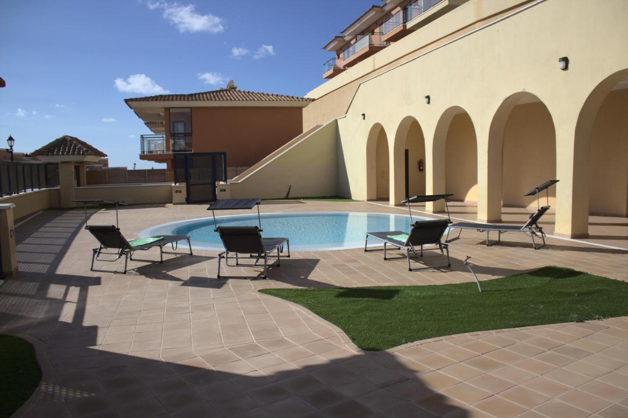 Sunny Castillo Apartment Коста де Антигуа Екстериор снимка