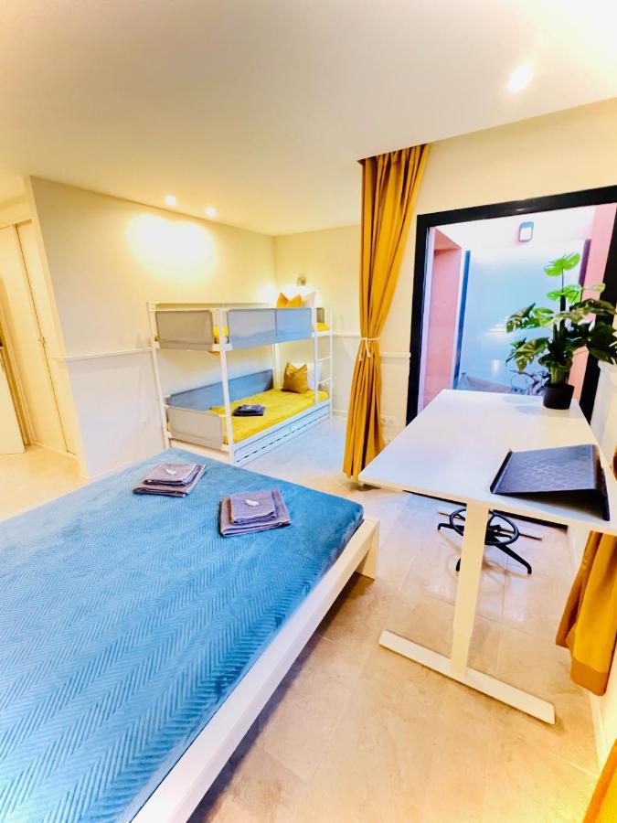 Sunny Castillo Apartment Коста де Антигуа Екстериор снимка